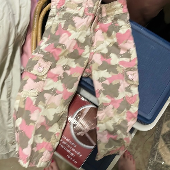 Girls carters 12 month army butterfly pants pink green khaki excellent conditio - Picture 1 of 3